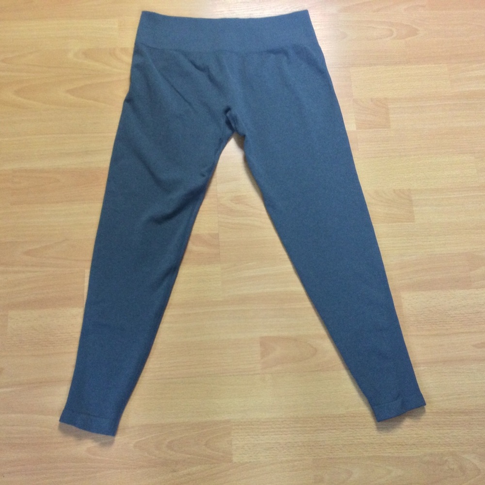 Buff Bunny Heathered Gray Leggings XL (Fit Med) Lower rise crop